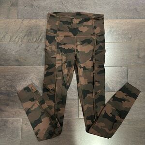 Lululemon Brown/Black Camo Leggings Size 4